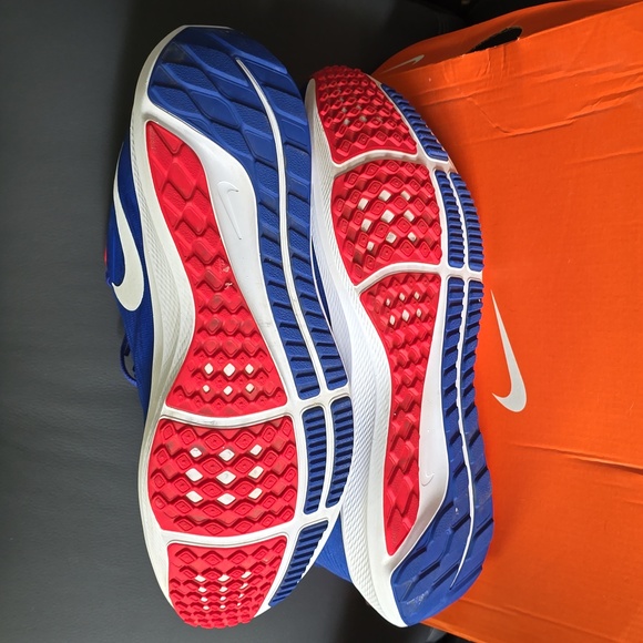 Buffalo Bills NIKE Zoom Pegasus 39 Running Shoe - Picture 5 of 11